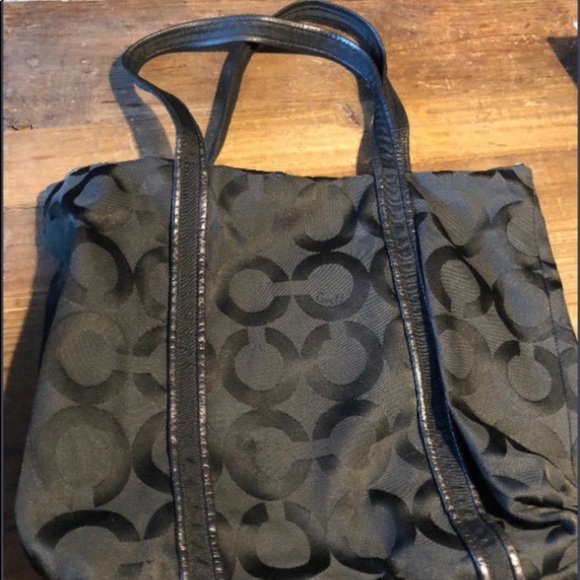 Coach Poppy - Picture 3 of 4